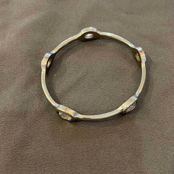 Womens Faceted AB Crystal Inliad Cuff Bangle Bracelet Silvertone - Picture 2 of 4